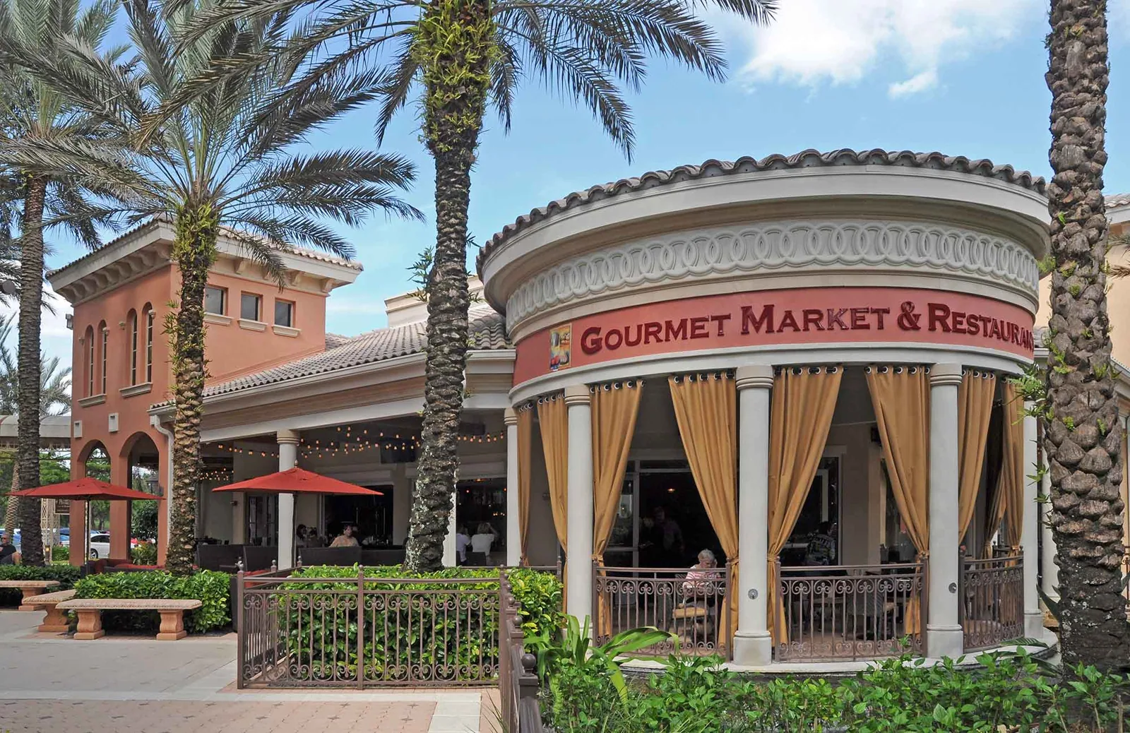 Restaurant Roofing in Conroe, TX