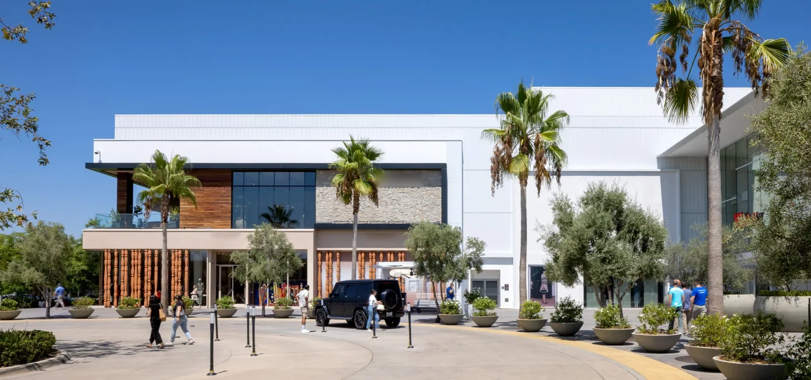 Shopping Center Roofing in Conroe, TX